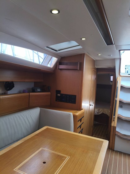 Jeanneau 53 - Boatscribe.com