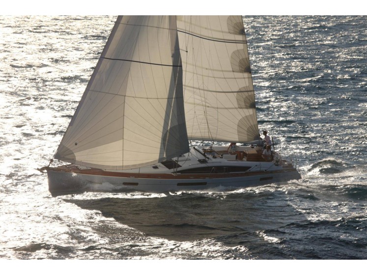 Jeanneau 53 - Boatscribe.com