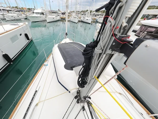 Oceanis 35.1 - Boatscribe.com