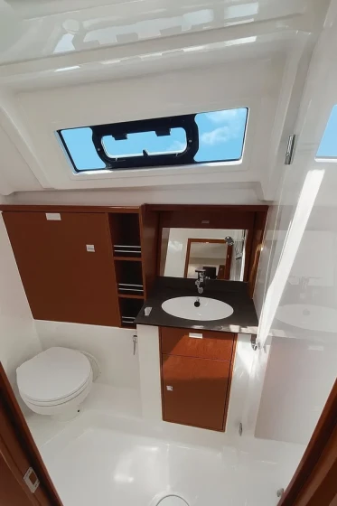 Bavaria 41 Cruiser - Boatscribe.com