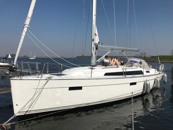 Bavaria 41 Cruiser - Boatscribe.com