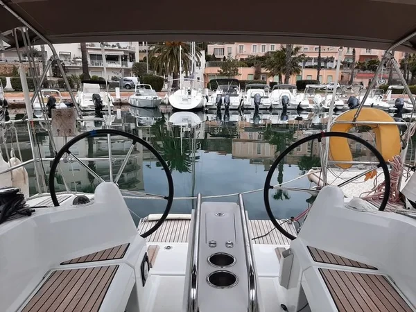 Sun Odyssey 349 - Boatscribe.com