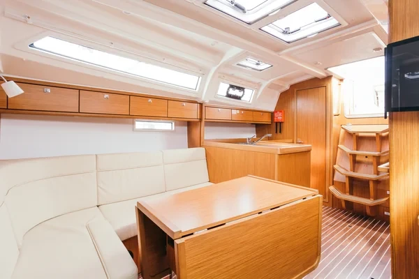 Bavaria 37 Cruiser - Boatscribe.com