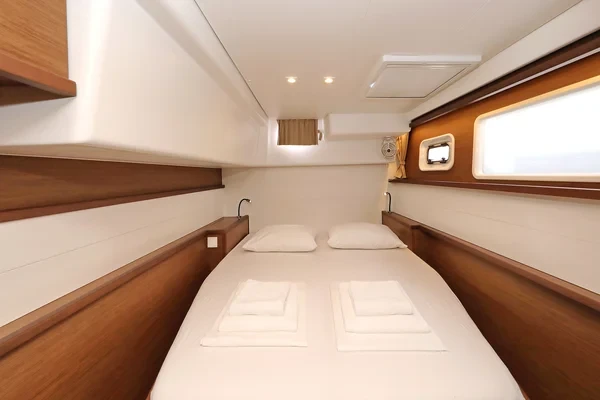 Lagoon 450 F - Boatscribe.com