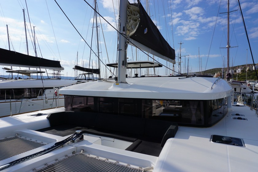 Lagoon 450 S - Boatscribe.com