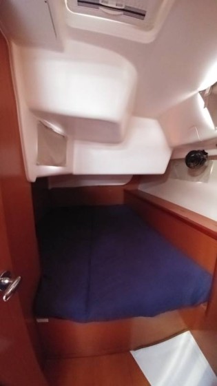 Oceanis 43 - Boatscribe.com