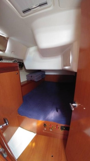 Oceanis 43 - Boatscribe.com