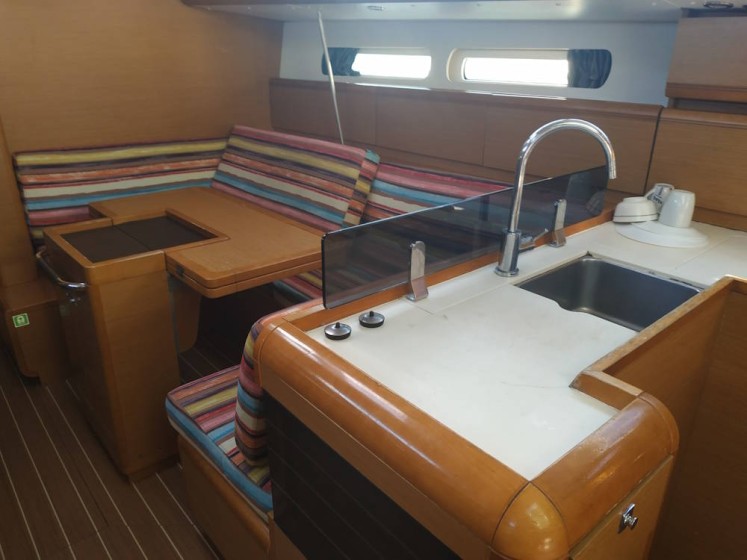 Sun Odyssey 409 - Boatscribe.com