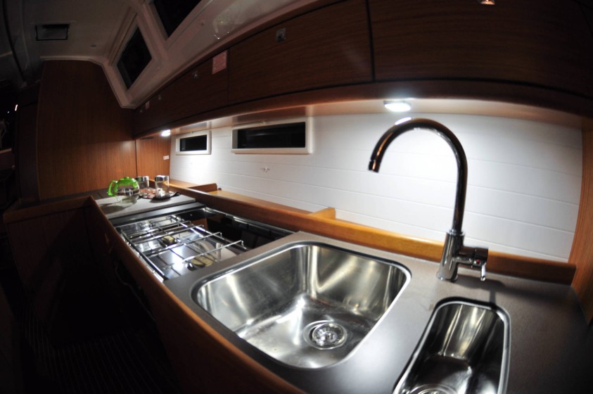 Bavaria 46 Cruiser - Boatscribe.com