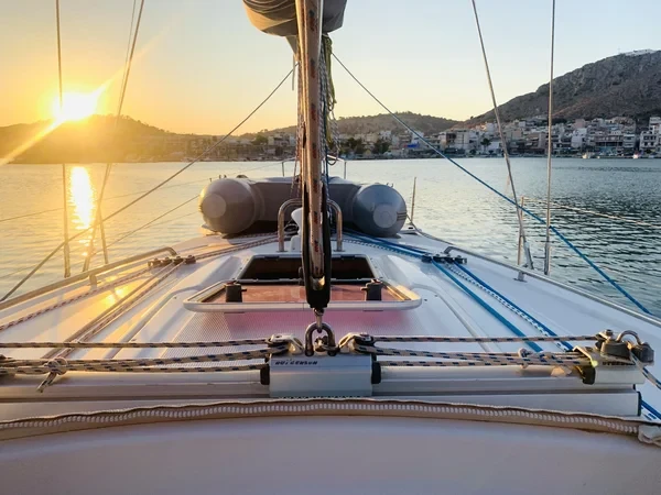 Bavaria 42 Cruiser - Boatscribe.com