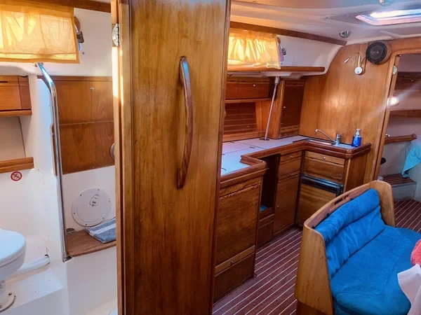 Bavaria 42 Cruiser - Boatscribe.com