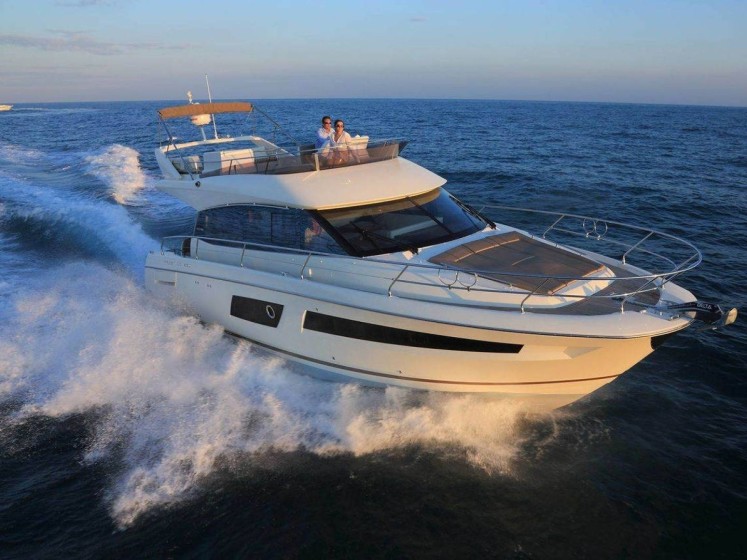 Prestige 450 - Boatscribe.com