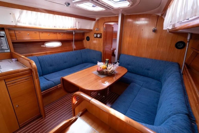 Bavaria 38 - Boatscribe.com