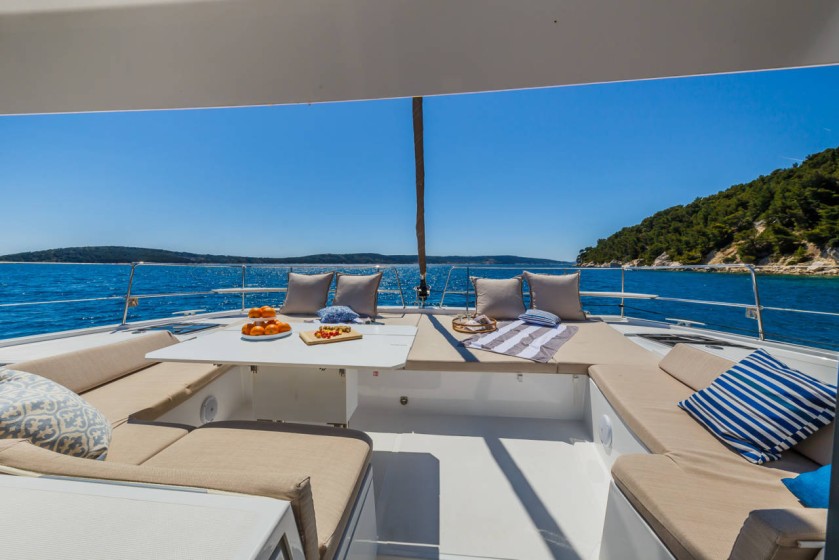 Bali 4.8  - Boatscribe.com