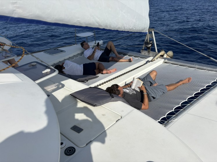 Lagoon 380 S2 - Boatscribe.com