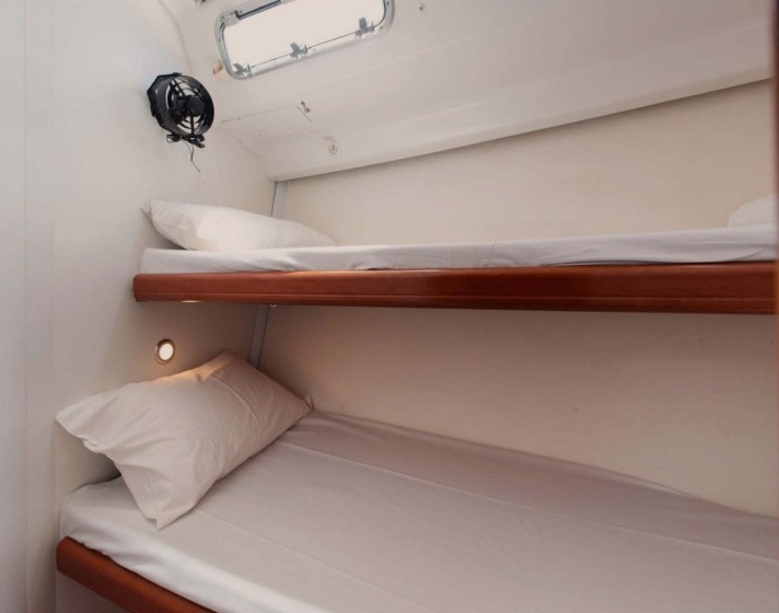 Cyclades 43.4 - Boatscribe.com