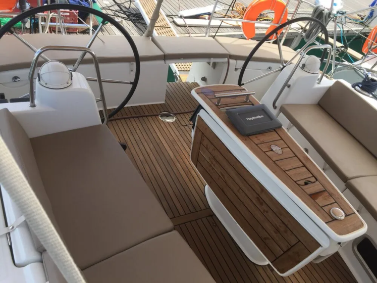 Oceanis 51.1 - Boatscribe.com