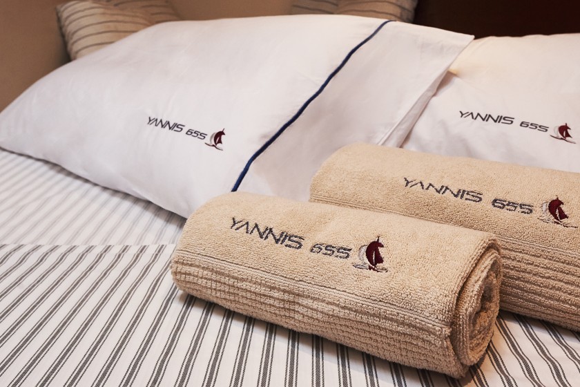 Hanse 540e - Boatscribe.com