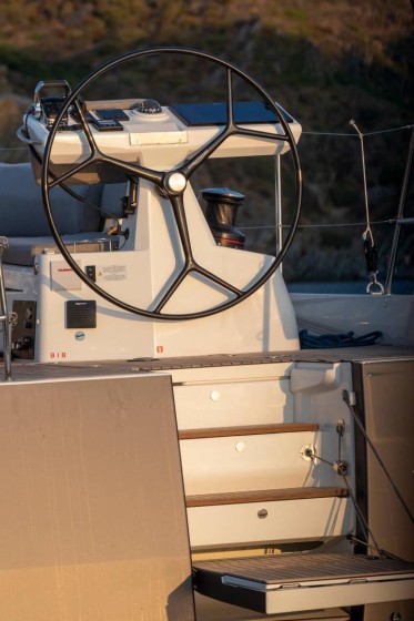 Jeanneau 60 - Boatscribe.com
