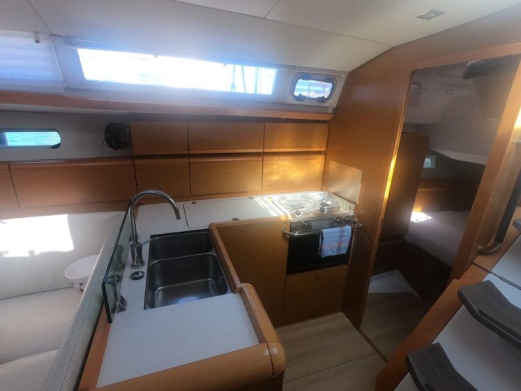 Sun Odyssey 449 - Boatscribe.com
