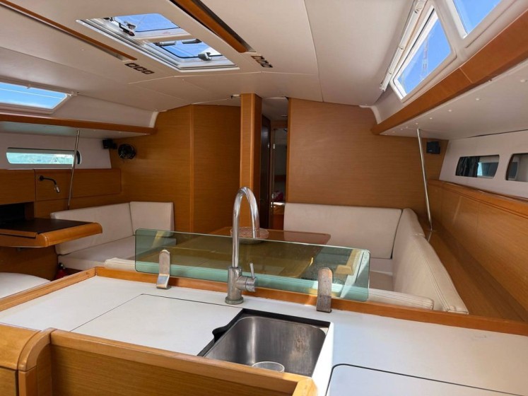 Sun Odyssey 449 - Boatscribe.com