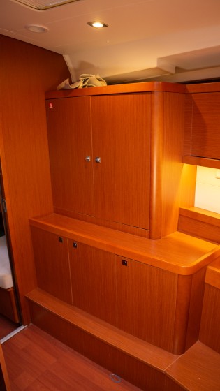 Oceanis 45 - Boatscribe.com