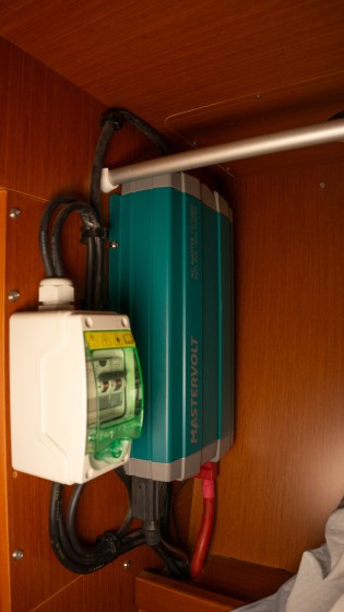 Oceanis 45 - Boatscribe.com