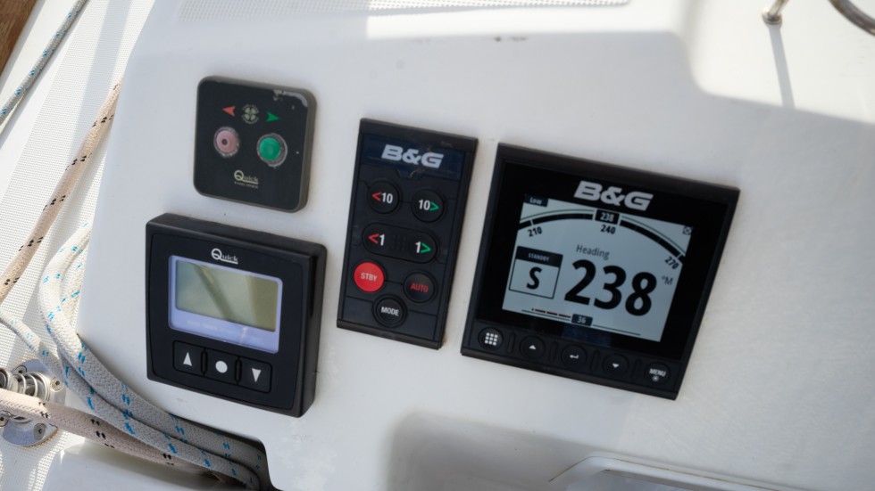 Oceanis 45 - Boatscribe.com