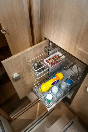 Grand Sturdy 35.0 AC - Boatscribe.com
