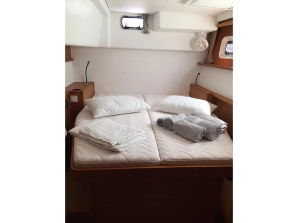 Lagoon 450 F - Boatscribe.com