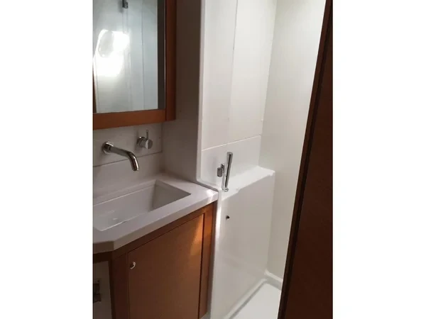 Lagoon 450 F - Boatscribe.com