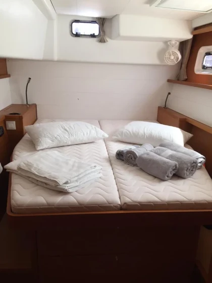 Lagoon 450 F - Boatscribe.com