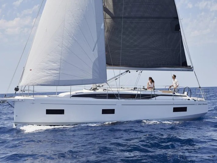 Bavaria 38 - Boatscribe.com
