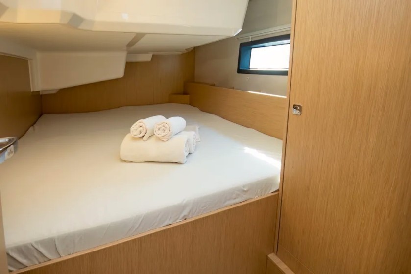 Bavaria 38 - Boatscribe.com