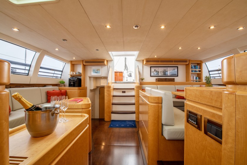 CNB Bordeaux 95 - Boatscribe.com