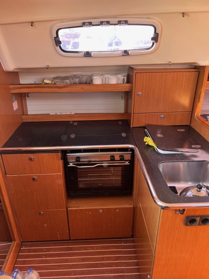 Bavaria 35 Cruiser - Boatscribe.com