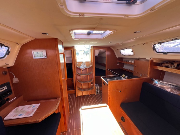 Bavaria 35 Cruiser - Boatscribe.com
