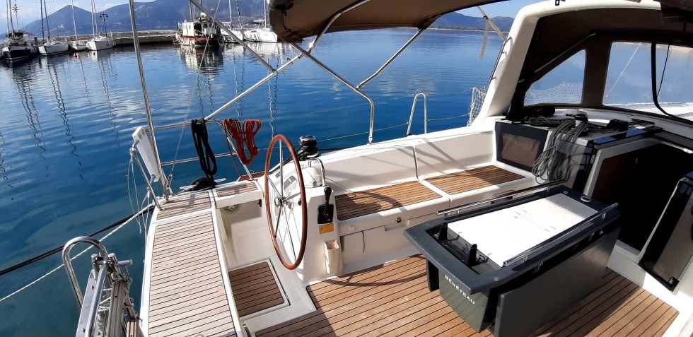 Oceanis 45 - Boatscribe.com