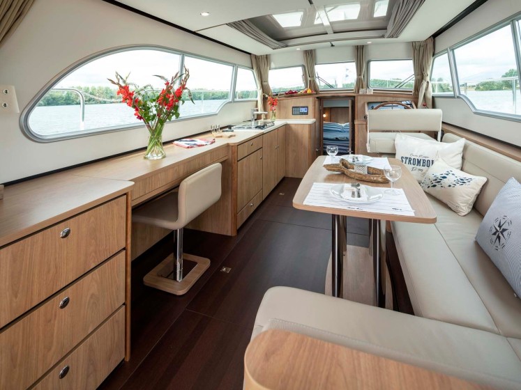 Grand Sturdy 35.0 Sedan - Boatscribe.com