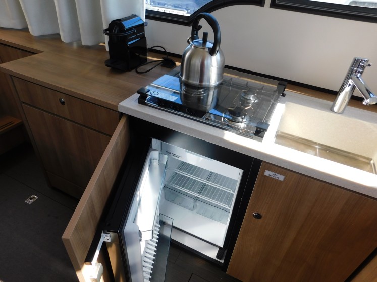 Linssen 35 SL - Boatscribe.com