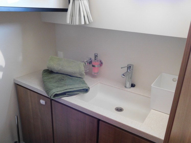 Linssen 35 SL - Boatscribe.com