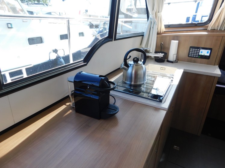Linssen 35 SL - Boatscribe.com