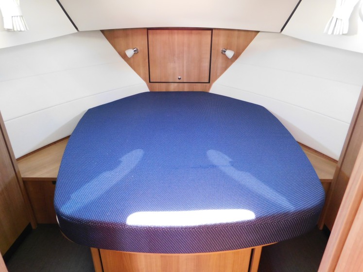 Linssen 35 SL - Boatscribe.com