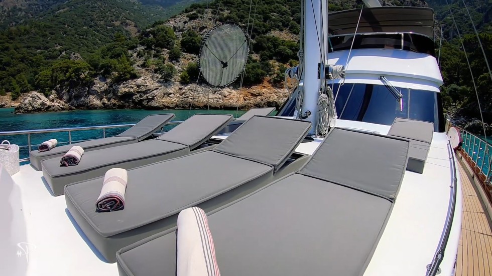 Motor sailer - Boatscribe.com
