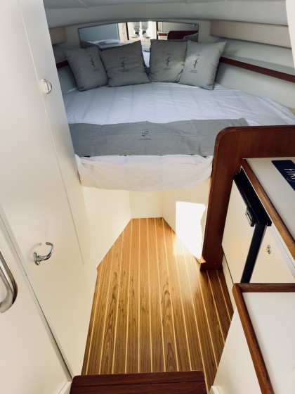 Tiara 2900 Coronet - Boatscribe.com