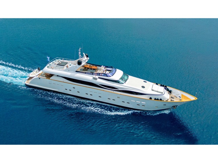 Luxury Motor Yacht - Boatscribe.com