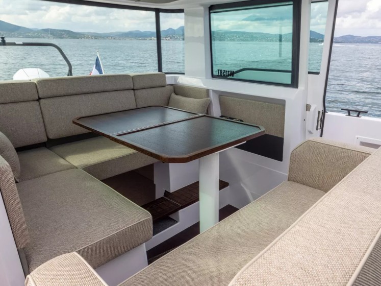 Axopar 37 XC Cross Cabin - Boatscribe.com