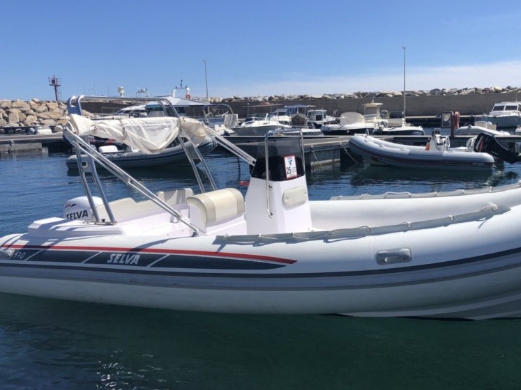 Motorboat - Boatscribe.com