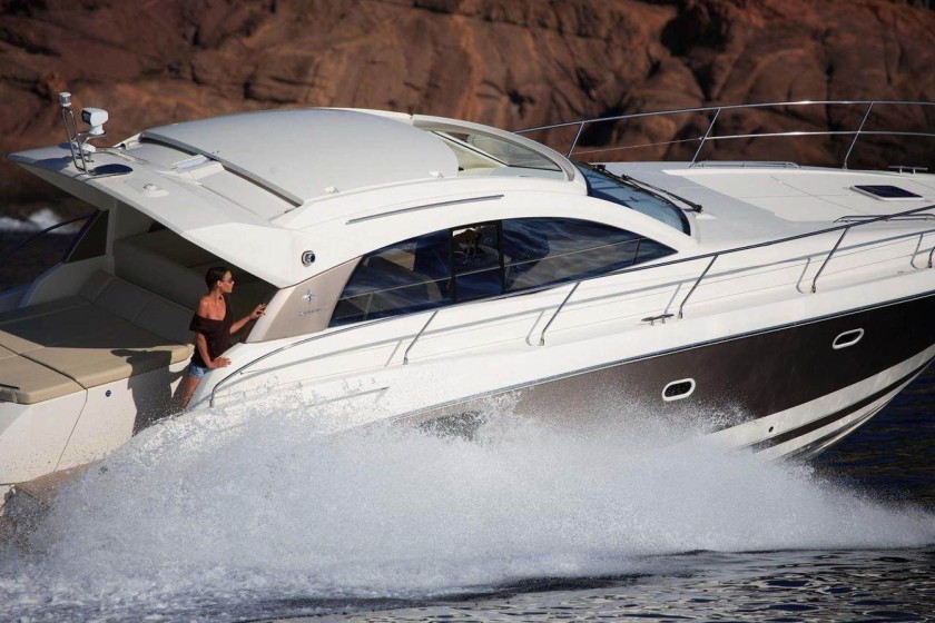 Prestige 440 - Boatscribe.com