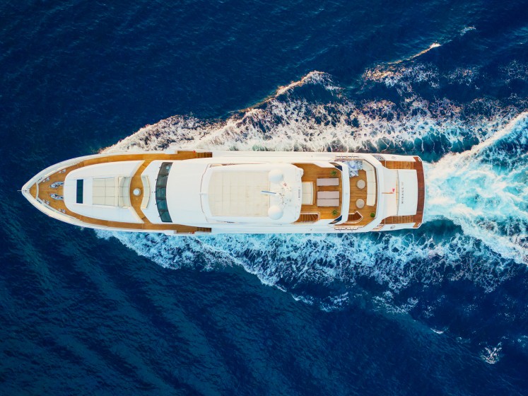 Princess V40 - Boatscribe.com
